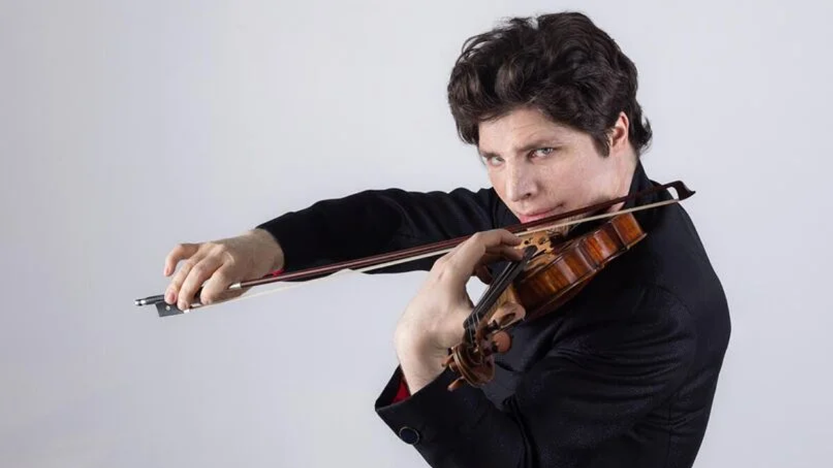 Violinist Augustin Hadelich at Ravinia Festival